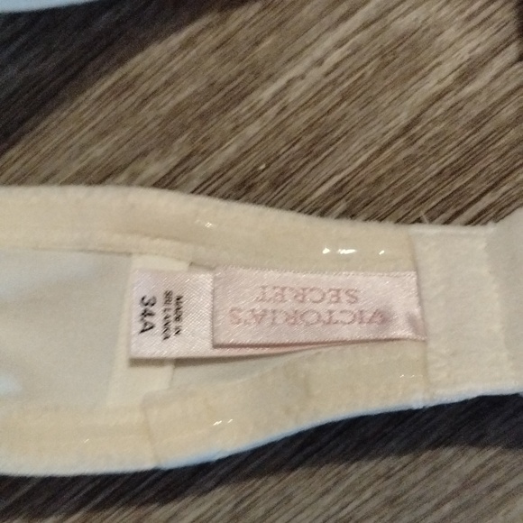 Victoria’s Secret Body by Victoria Strapless Bra 34 A - Picture 5 of 5